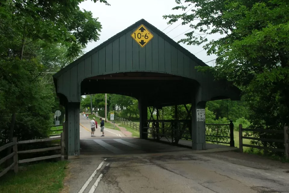 Long Grove road and bridge